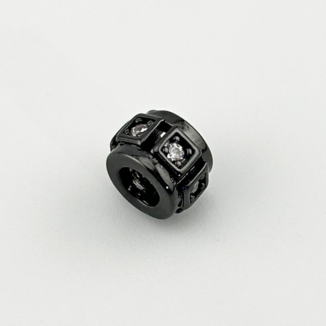 Ювелирная бусина с фианитами размер 6*8,6мм